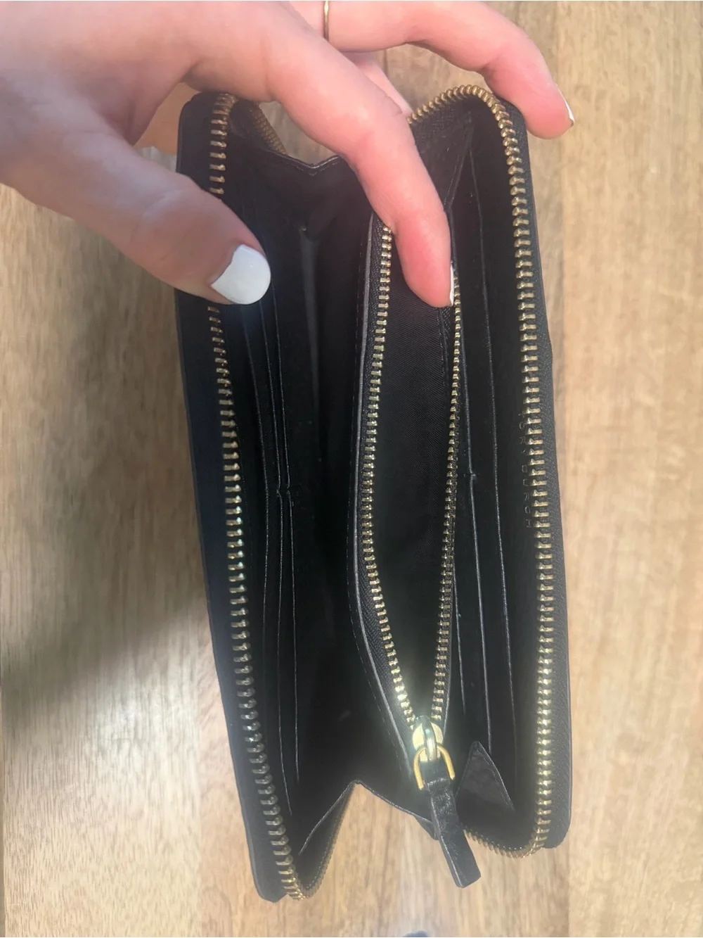 Tory Burch Black Pebbled Leather Zip-Around Wallet with Logo